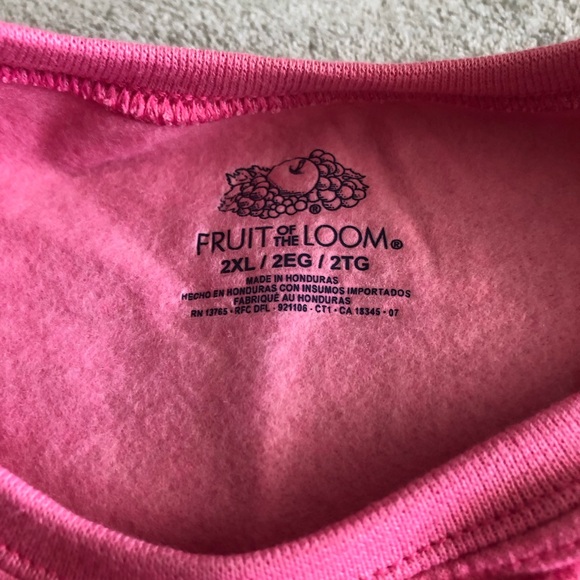 Women’s Fruit of the Loom 2XL Pink Crew Neck Sweatshirt NWT - Picture 2 of 5